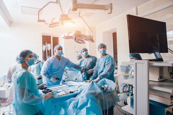 Ochrona personelu sali operacyjnej dzięki skutecznej filtracji
